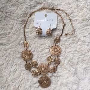 Necklace & Earring Set